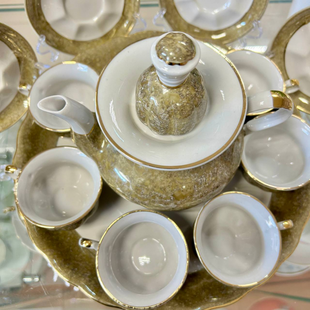 Кофейный набор Коростенского ФЗ 1960-91гг. Тонкий фарфор, крытье, позолота. 90мл. Цена за 14пр. Картинка 3